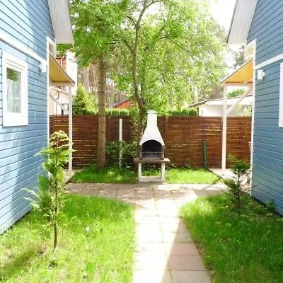 Деревянный коттедж Blekitne Nad Morzem Мендзыводзе